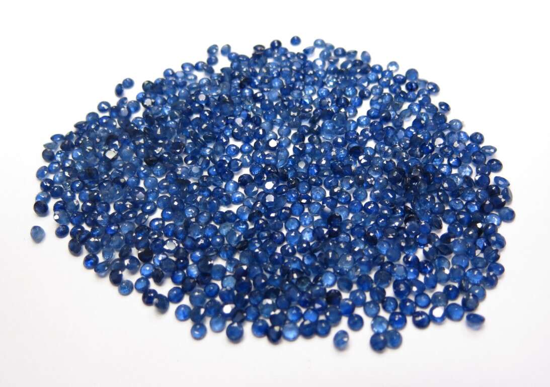 Blue Sapphire Round: 3.5mm - 4mm