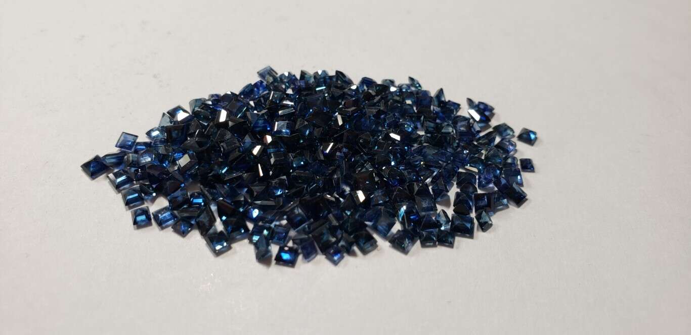 Blue Sapphire Square Cut: 2.5mm - 3mm