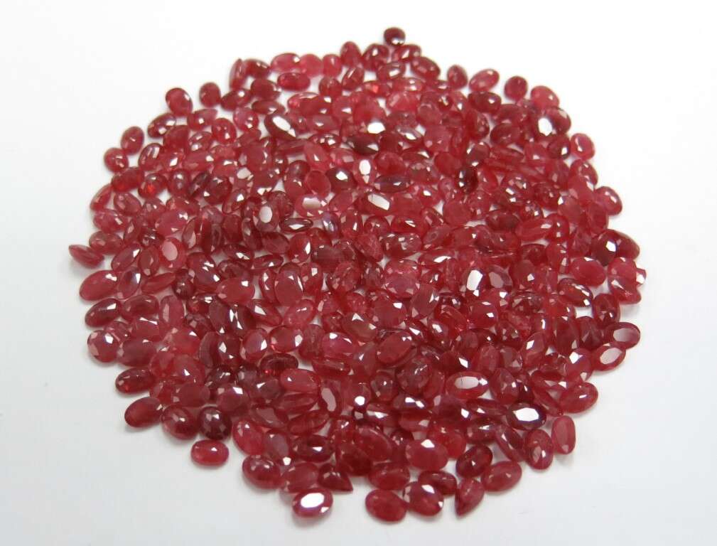 Burma Ruby-Oval 6mm x 4mm