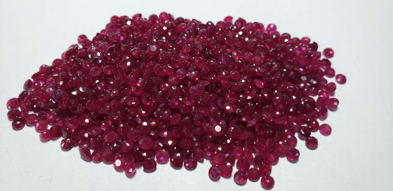 Ruby Round: 3mm - 3.5mm