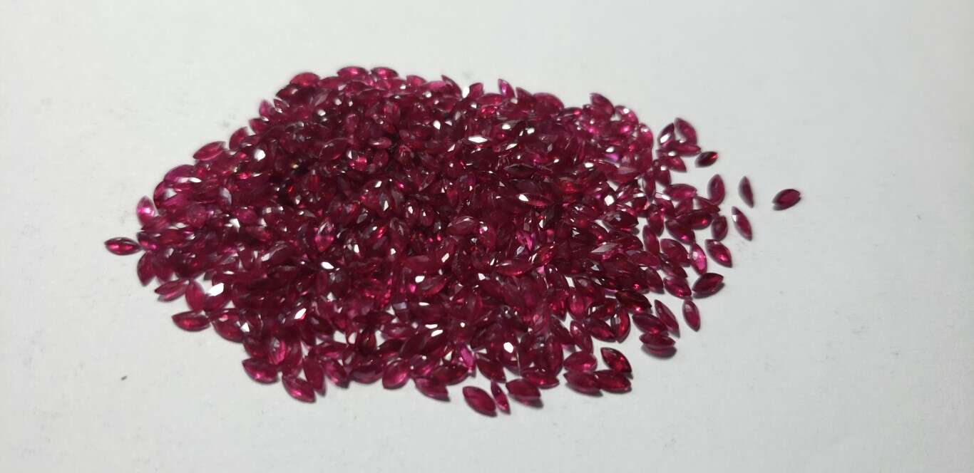 Ruby Marquise: 3.5mm x 2mm