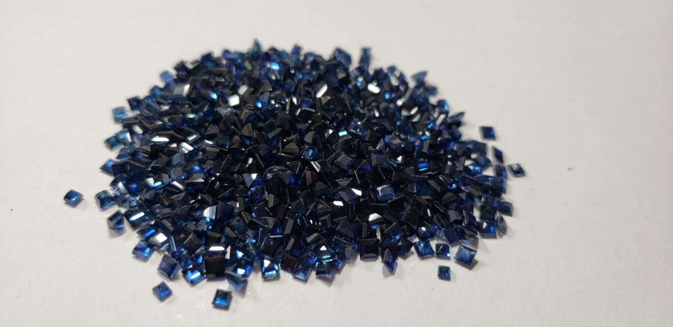 Blue Sapphire Square Cut: 2.5mm - 3mm