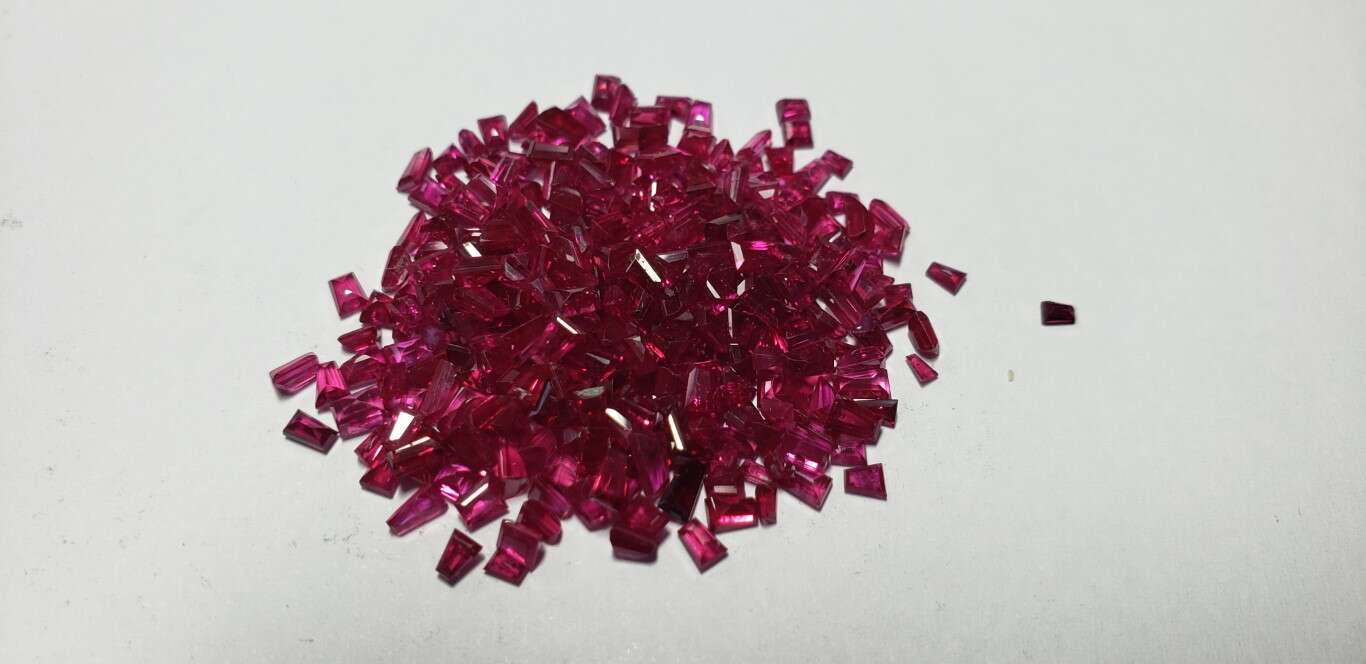 Ruby Baguette: 4mm x 2mm