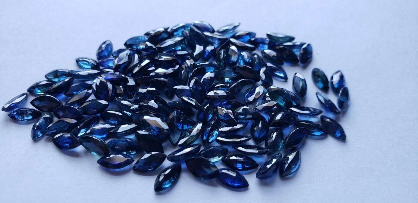 Blue Sapphire Marquise: 8mm x 4mm