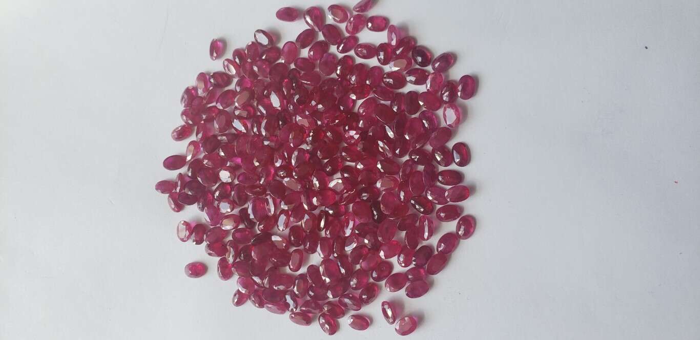 Burma Ruby-Oval 6mm x 4mm