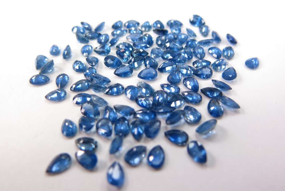 Blue Sapphire Pear: 6mm x 4mm