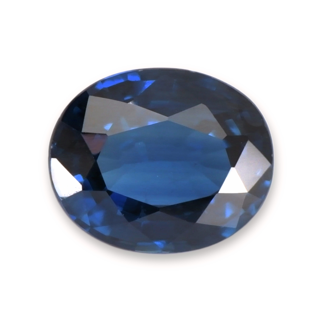 Sapphire Oval: 2.06ct