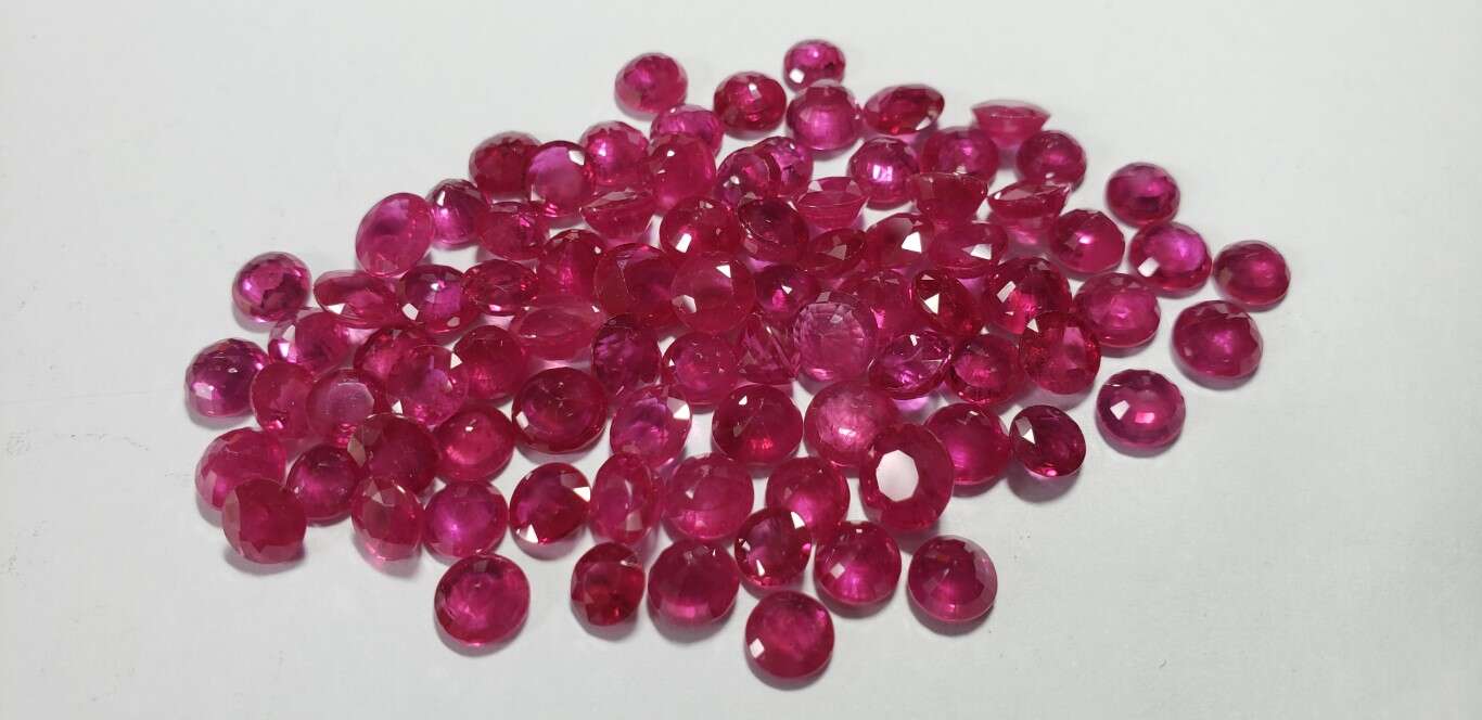 Ruby Round: 5mm - 6mm