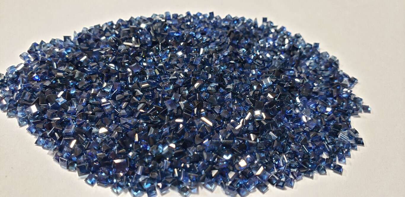 Blue Sapphire Square Cut: 2.5mm - 3mm