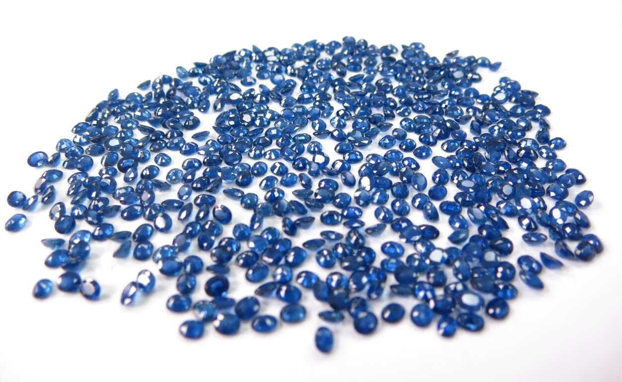 Blue Sapphire Oval: 5mm x 4mm