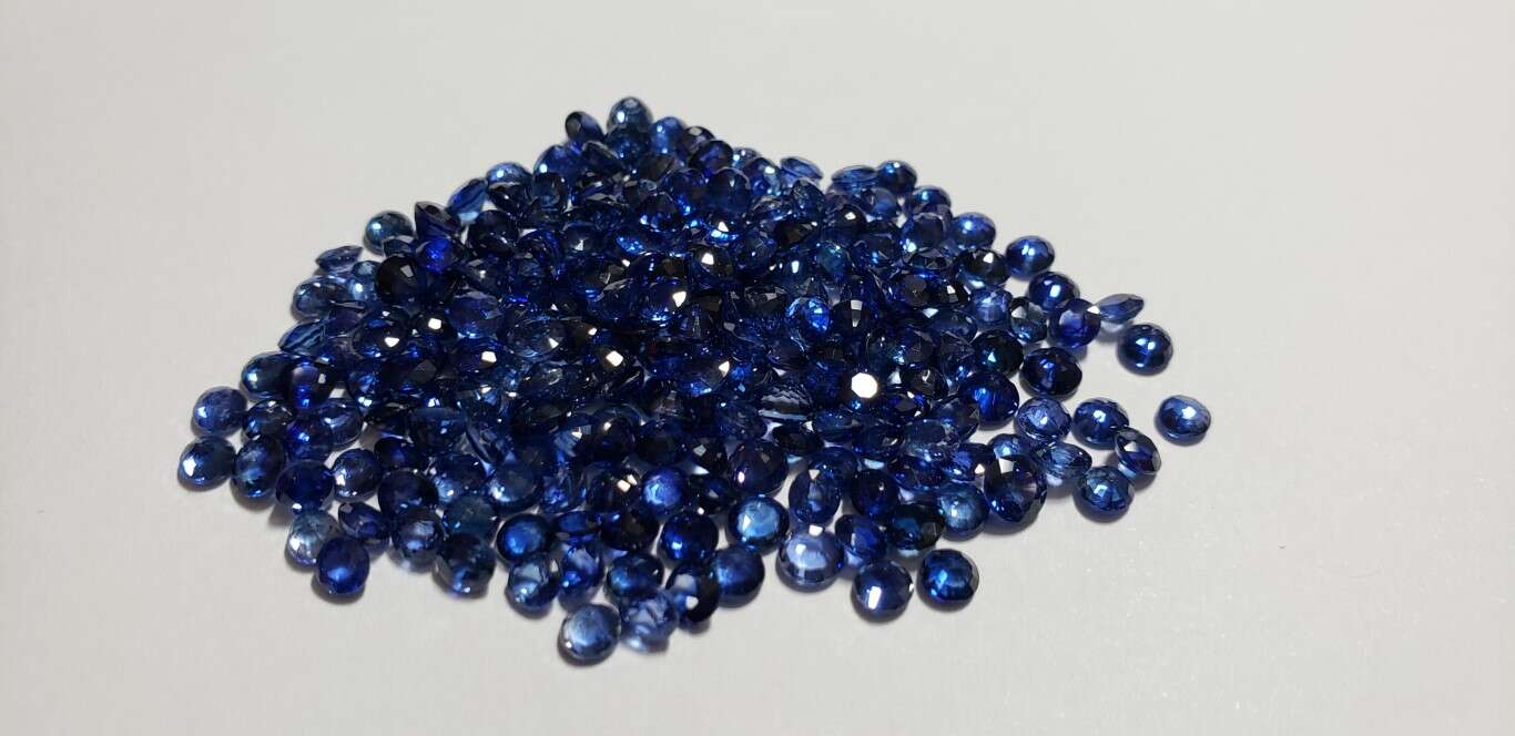 Blue Sapphire Round: 3mm - 3.5mm