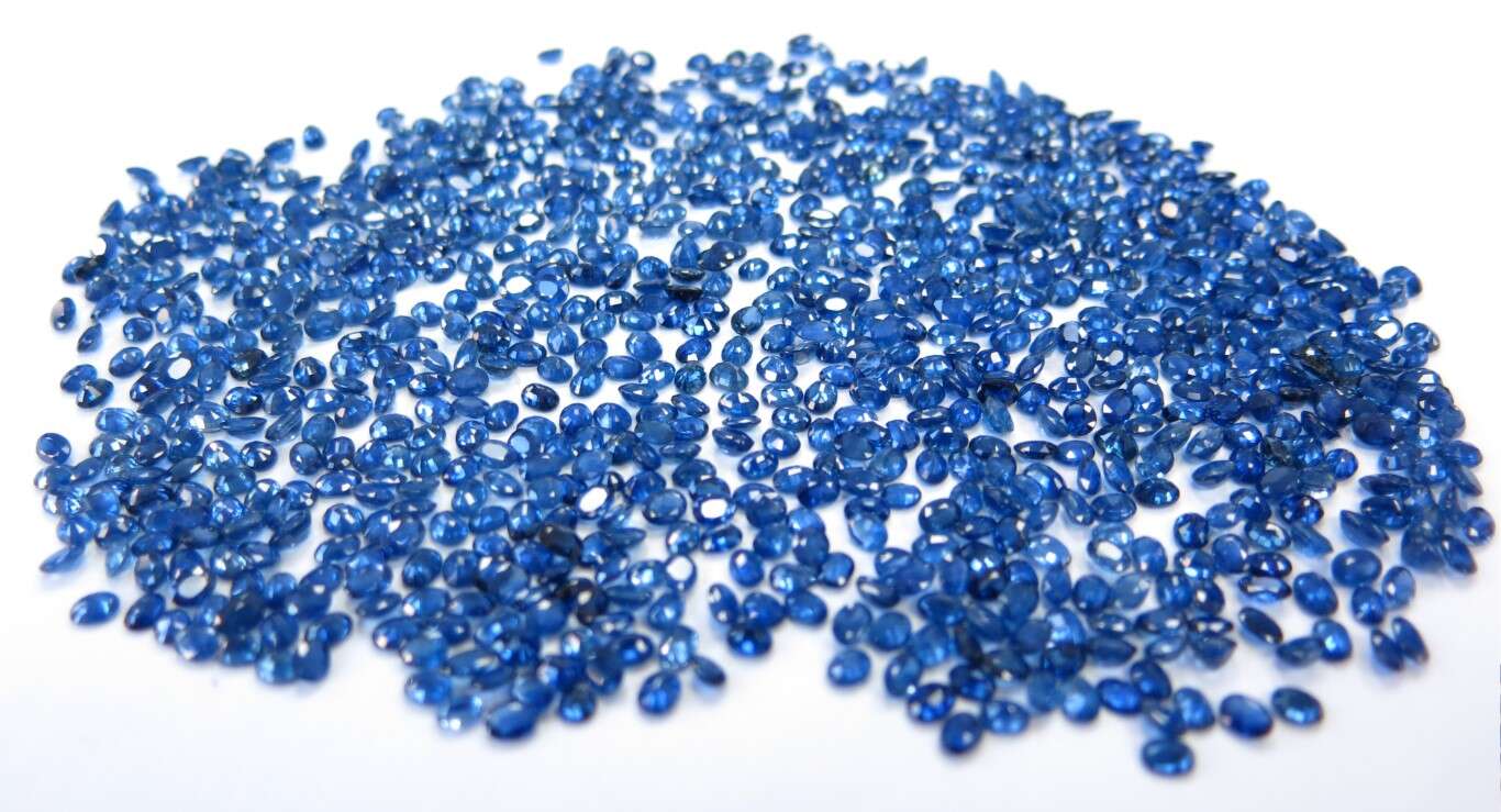 Blue Sapphire Oval: 4mm x 3mm