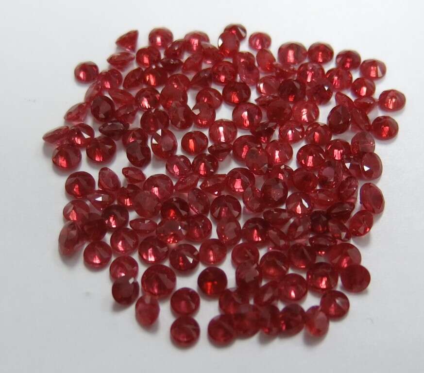 Ruby Diamond Cut: 3mm - 4mm