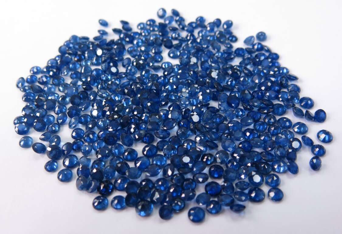 Blue Sapphire Round: 4mm - 4.5mm