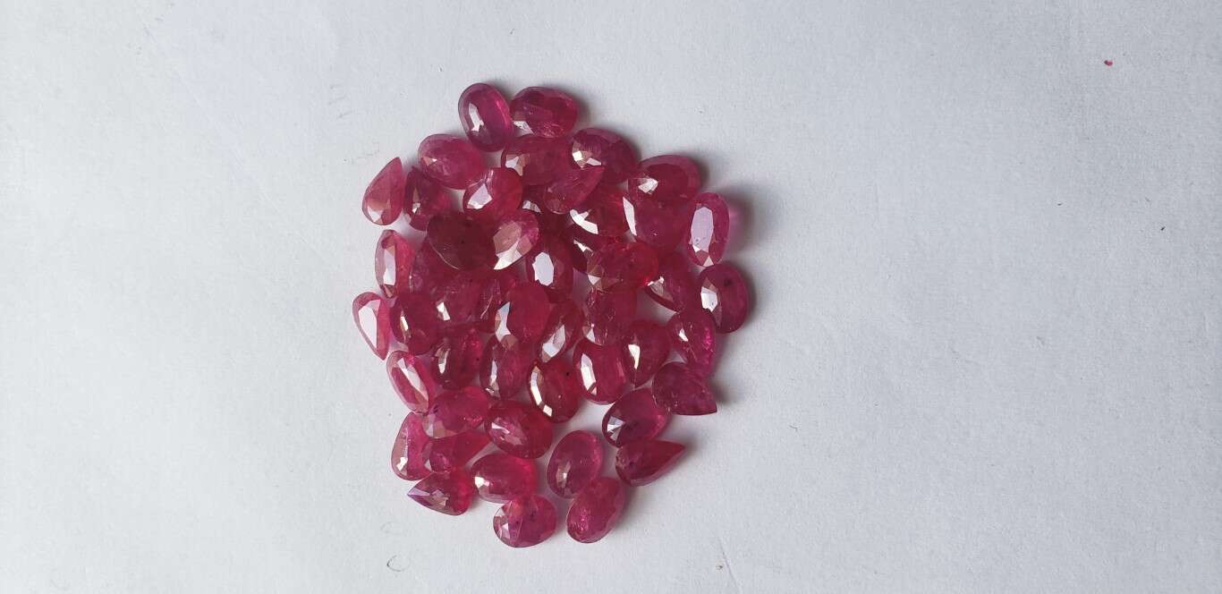 Ruby-Oval: 7mm x 5mm