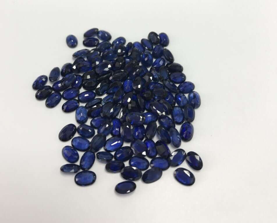Blue Sapphire-Oval: 6mm x 4mm
