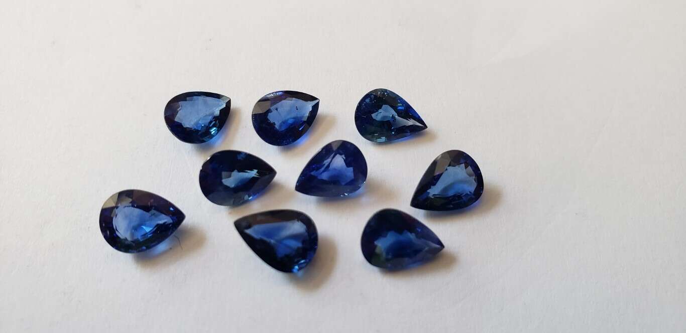 Blue Sapphire Pear: 8mm x 6mm