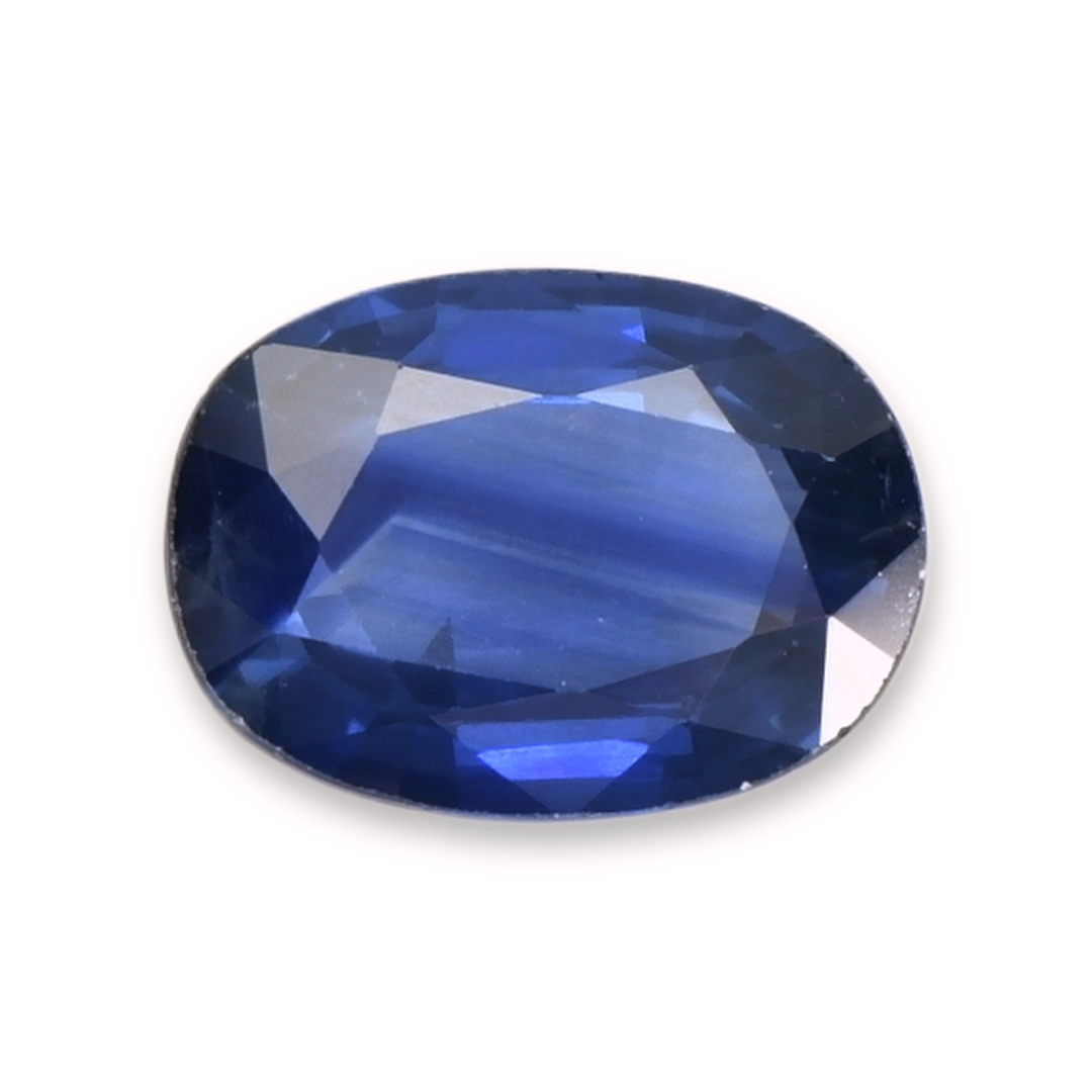 Sapphire Oval: 2.56ct