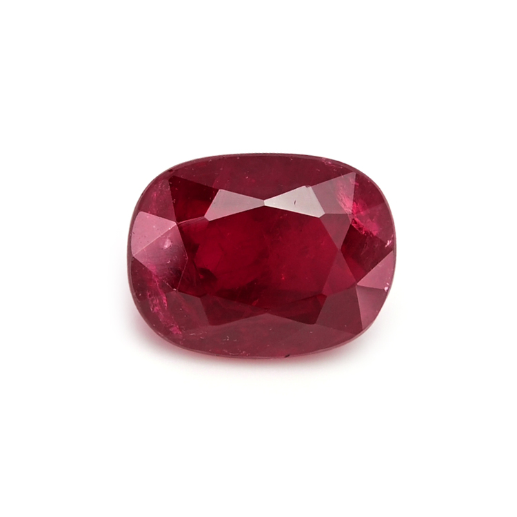 Ruby Oval: 3.65ct