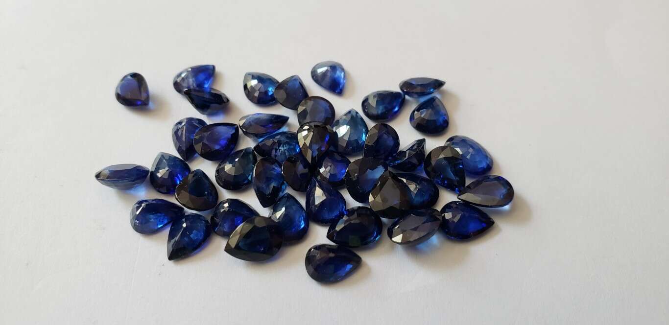Blue Sapphire Pear: 8mm x 6mm