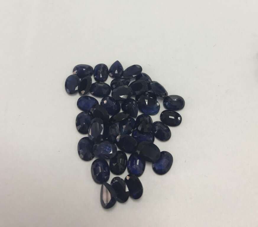 Blue Sapphire-Oval: 8mm x 6mm