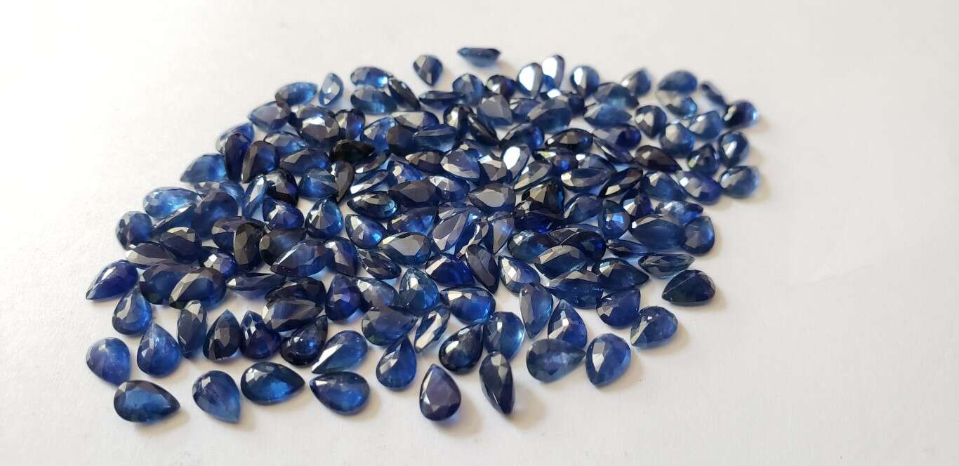 Blue Sapphire Pear: 6mm x 4mm