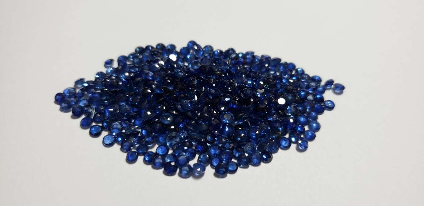 Blue Sapphire Round: 3mm - 3.5mm