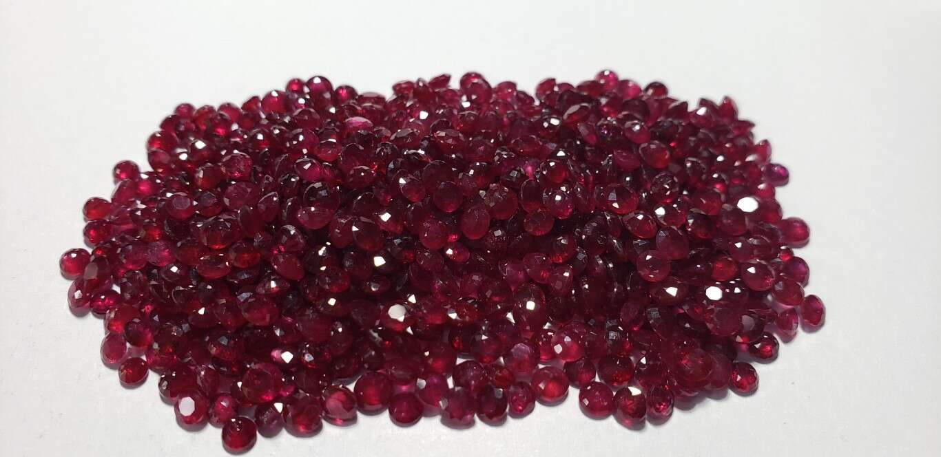 Ruby Round: 3mm - 4mm