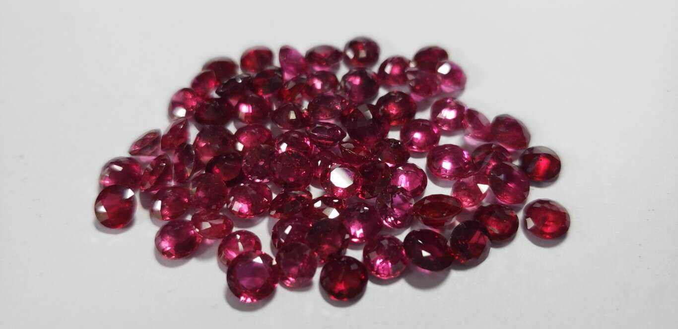 Ruby Round: 5mm - 6mm