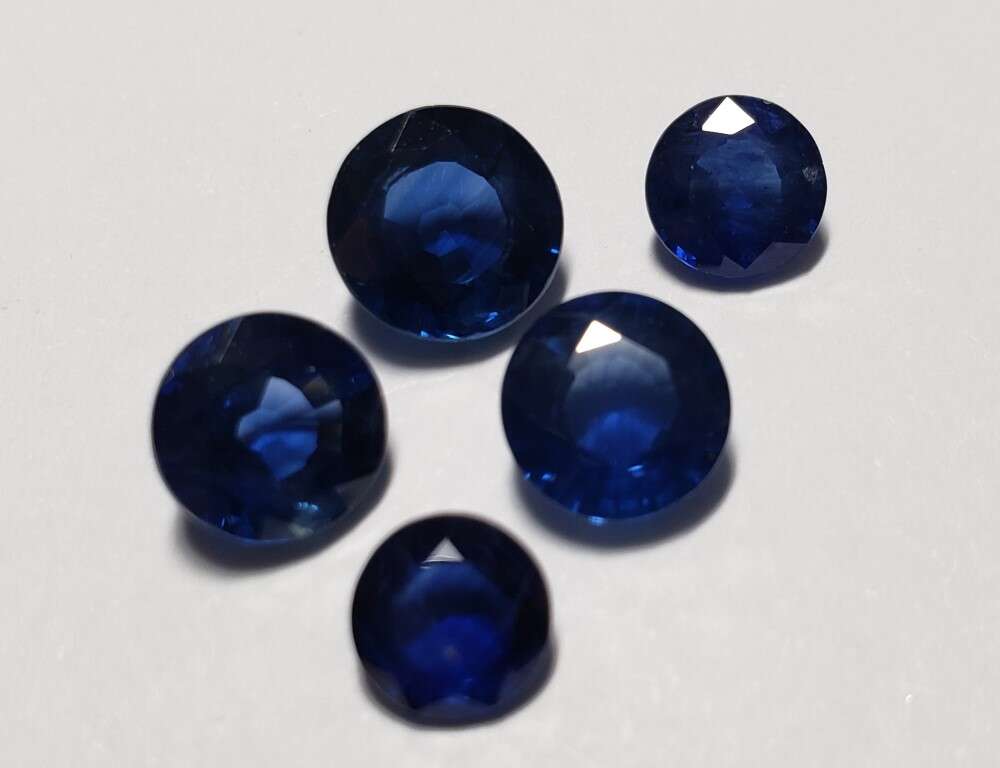 Blue Sapphire Round: 6mm - 7.5mm