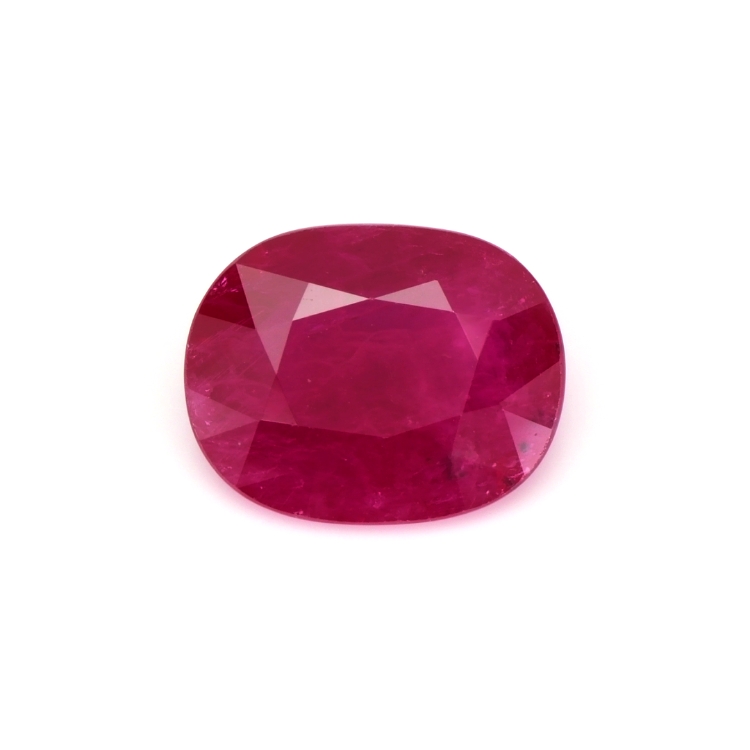 Ruby Oval: 3.70ct