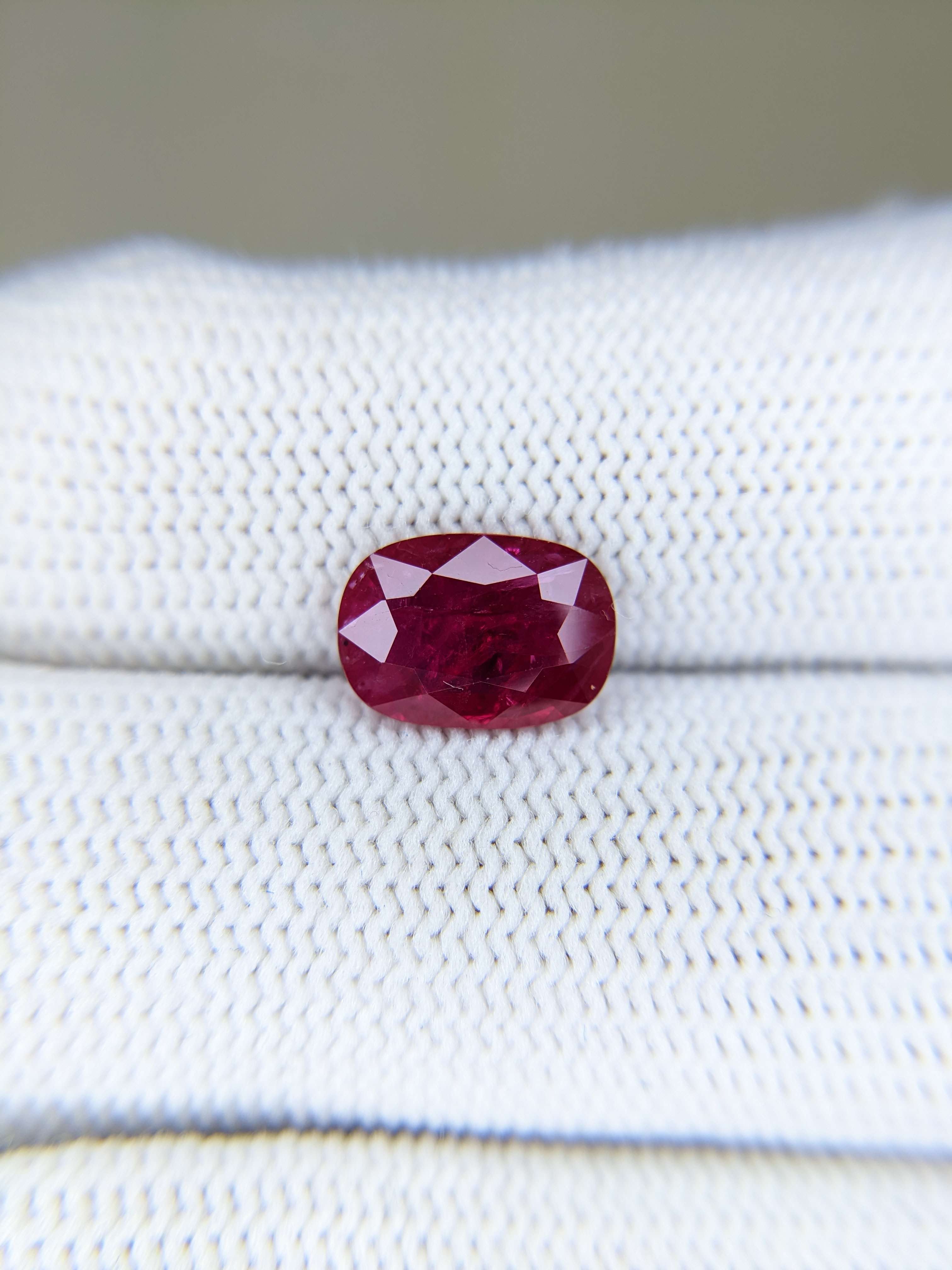 RUBY Cushion: 2.41ct