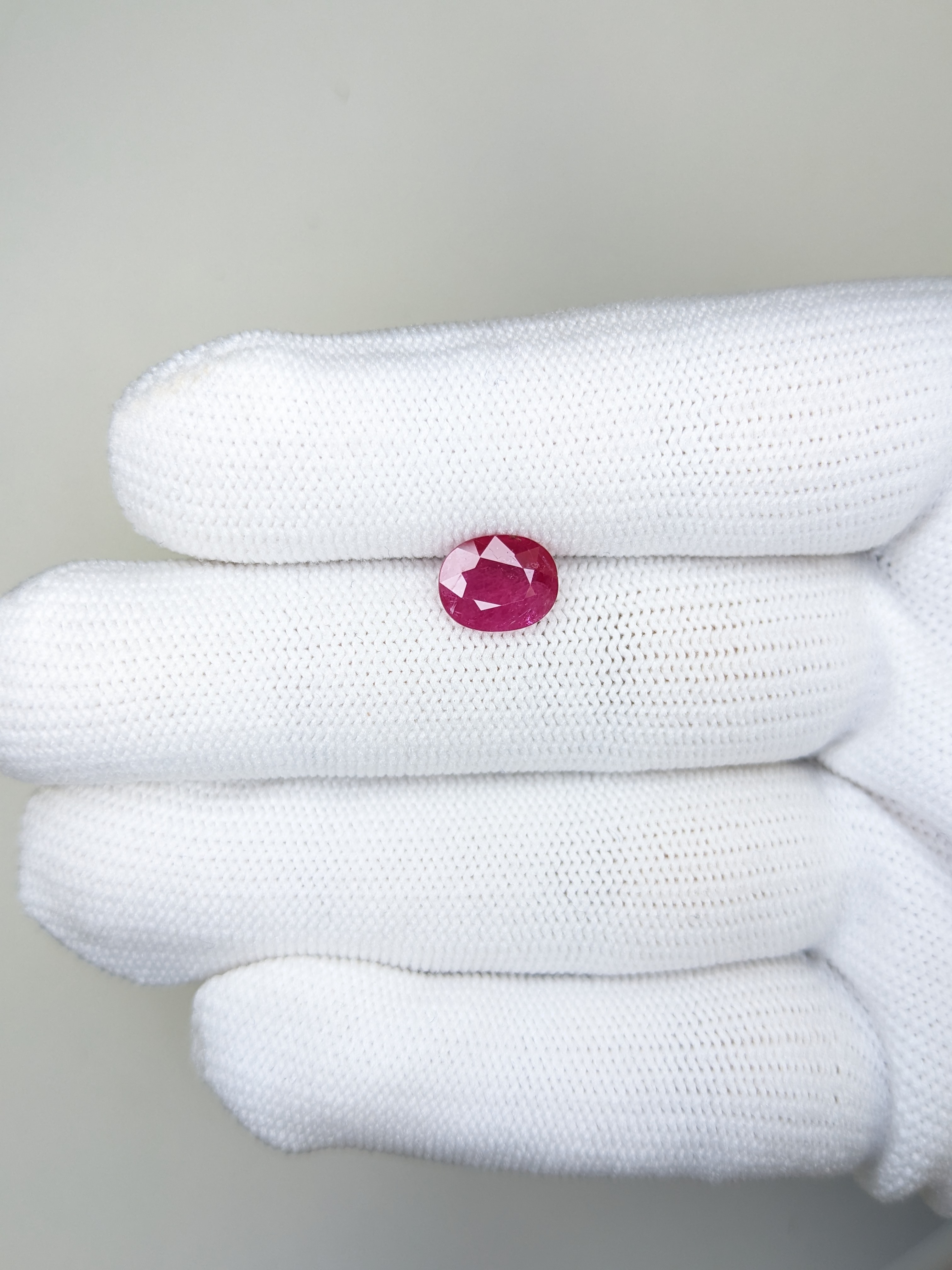 RUBY Oval: 1.78ct