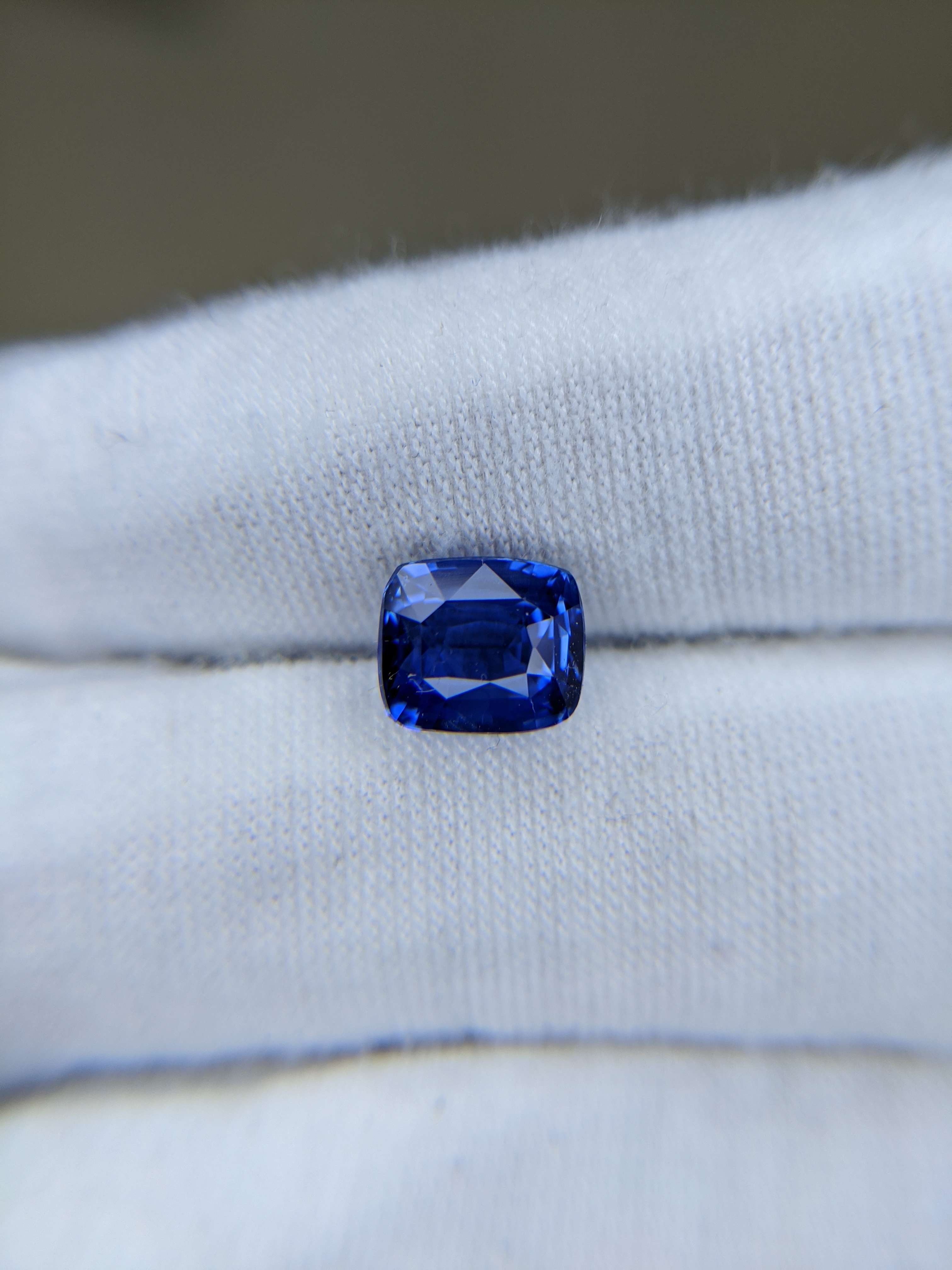 Blue Sapphire Cushion: 3ct