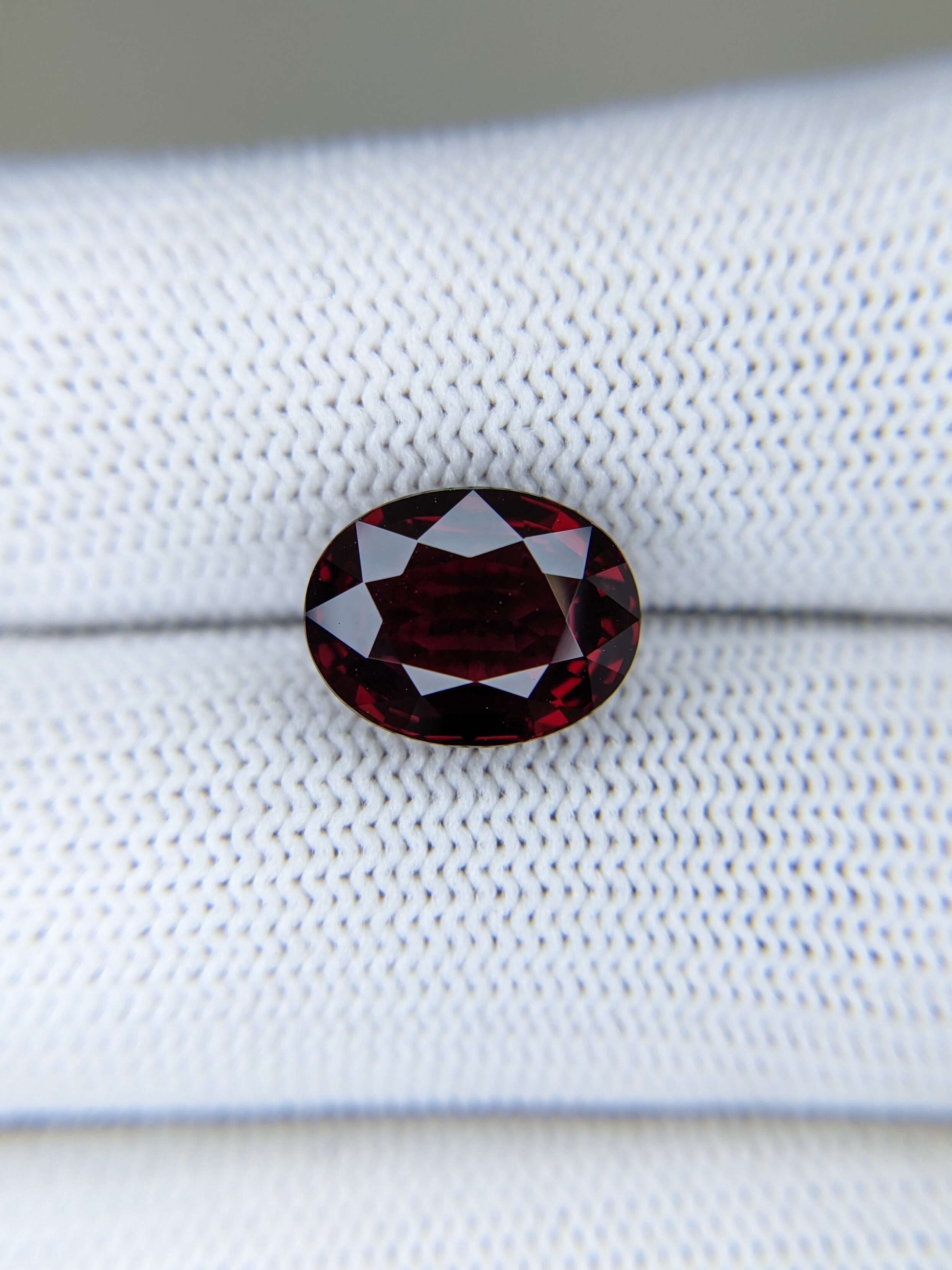 Ruby Oval : 5.03ct