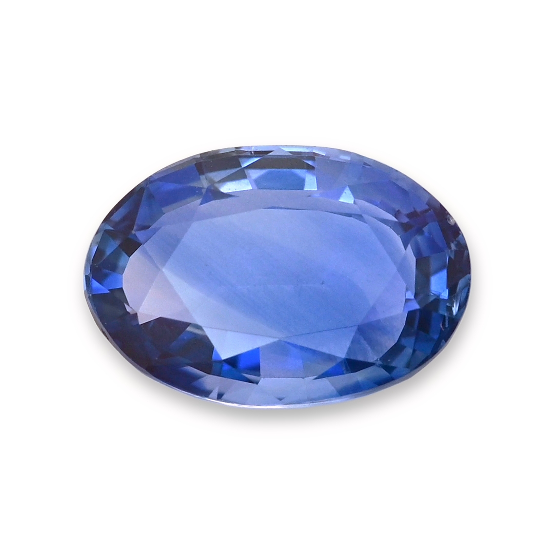 Sapphire Oval: 2.11ct