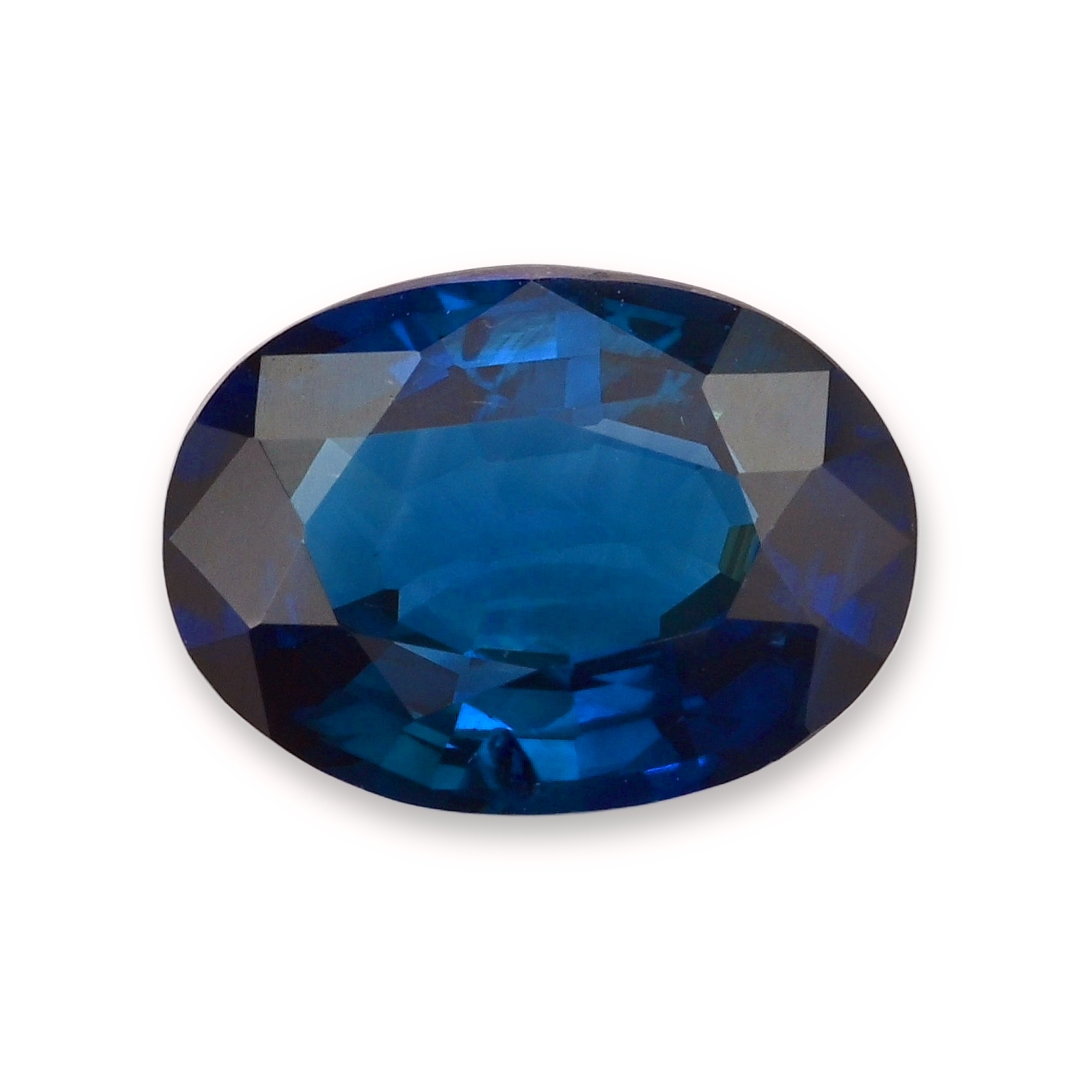 Sapphire Oval: 3.70ct
