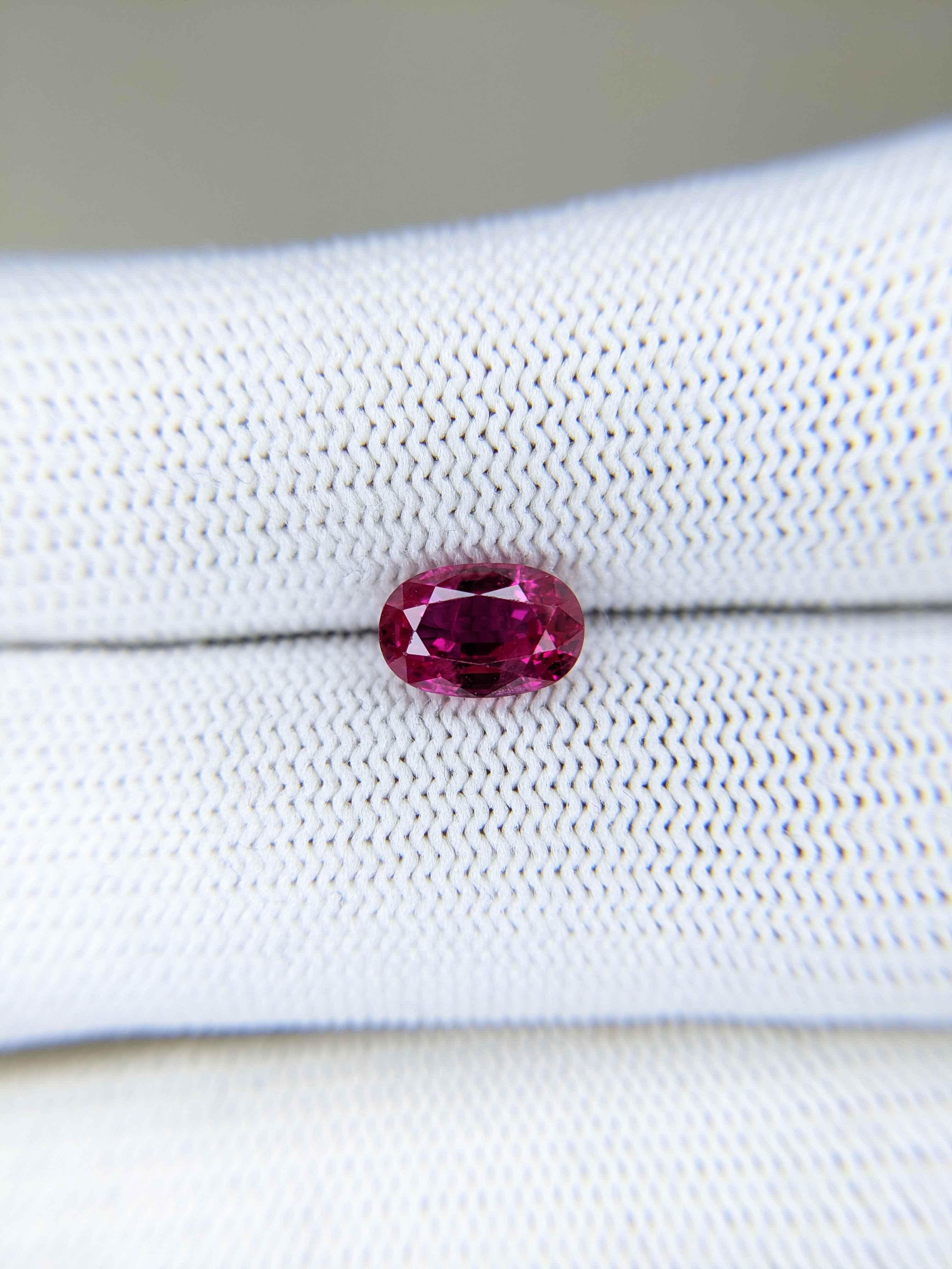Ruby Oval: 2.13ct
