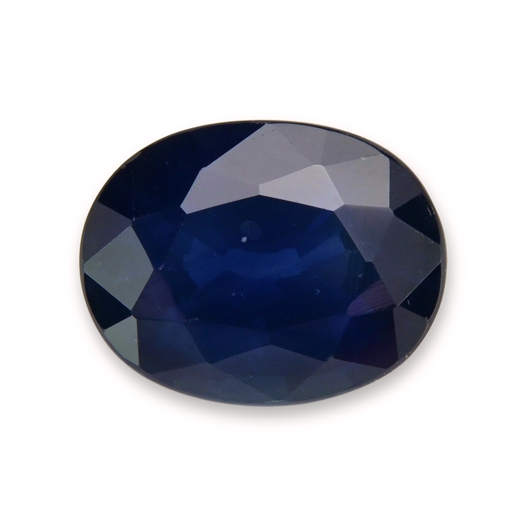 Sapphire Oval: 2.31ct