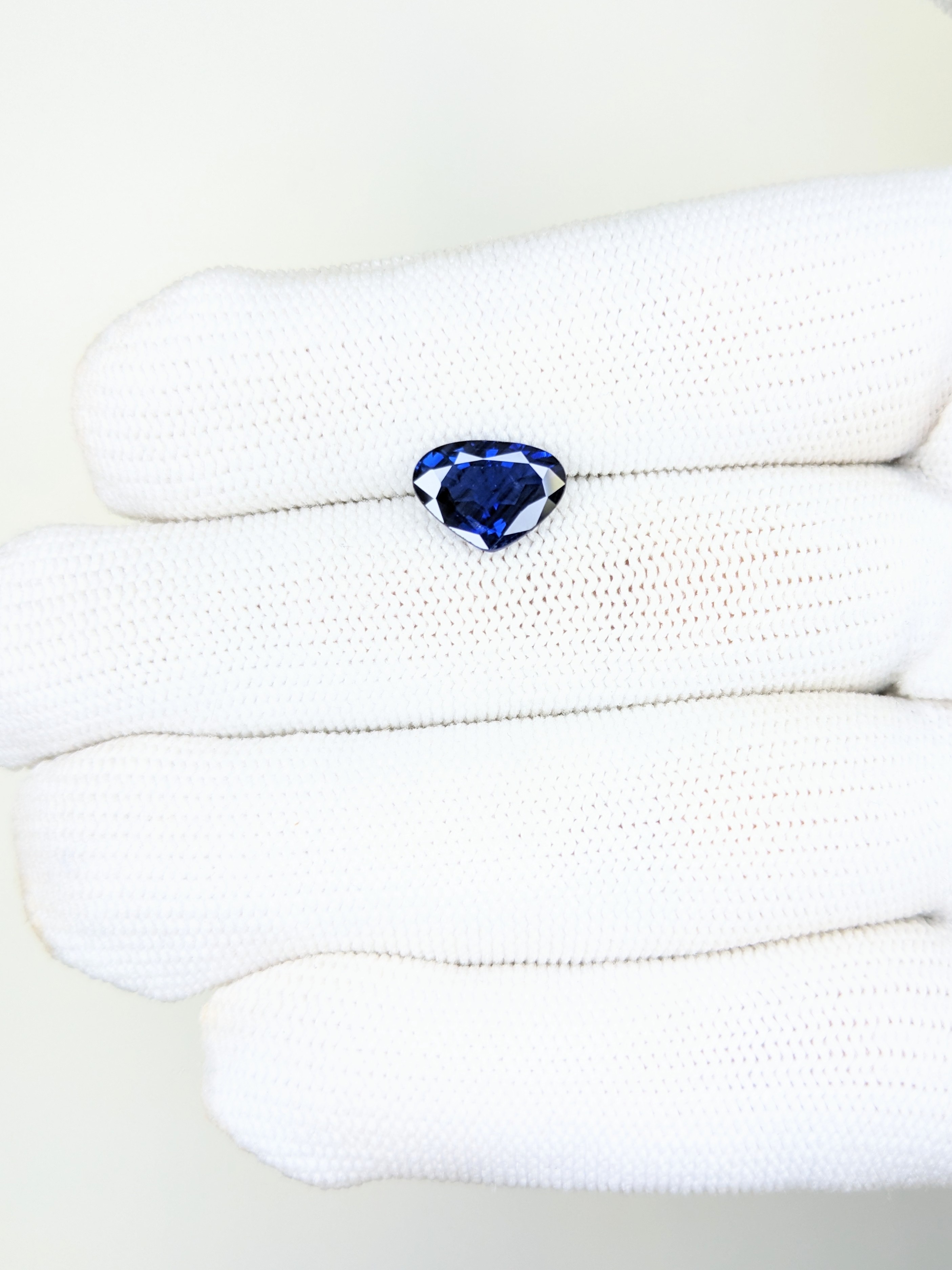 Sapphire Heart: 2.59ct