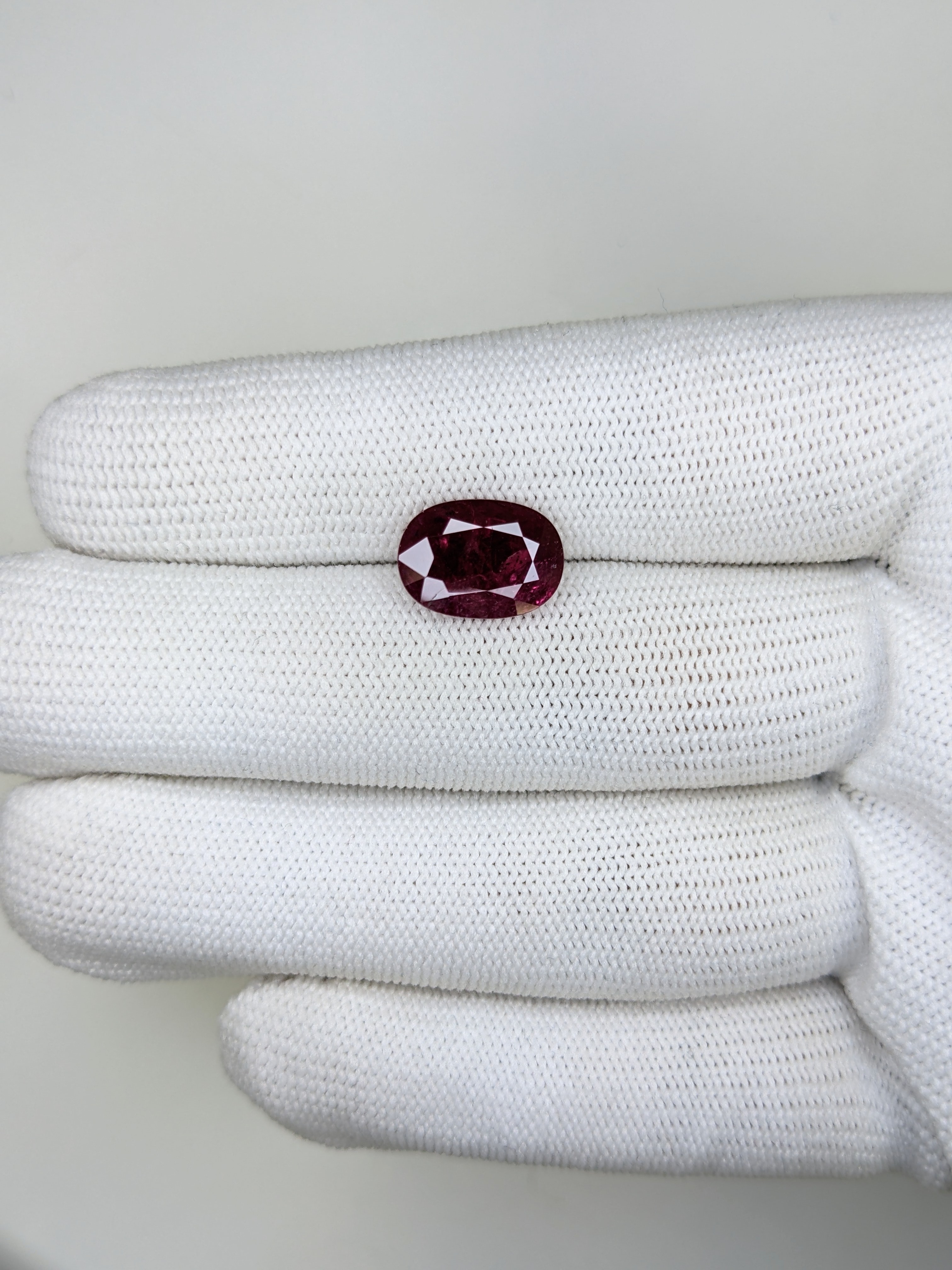 Ruby Oval: 4.79ct