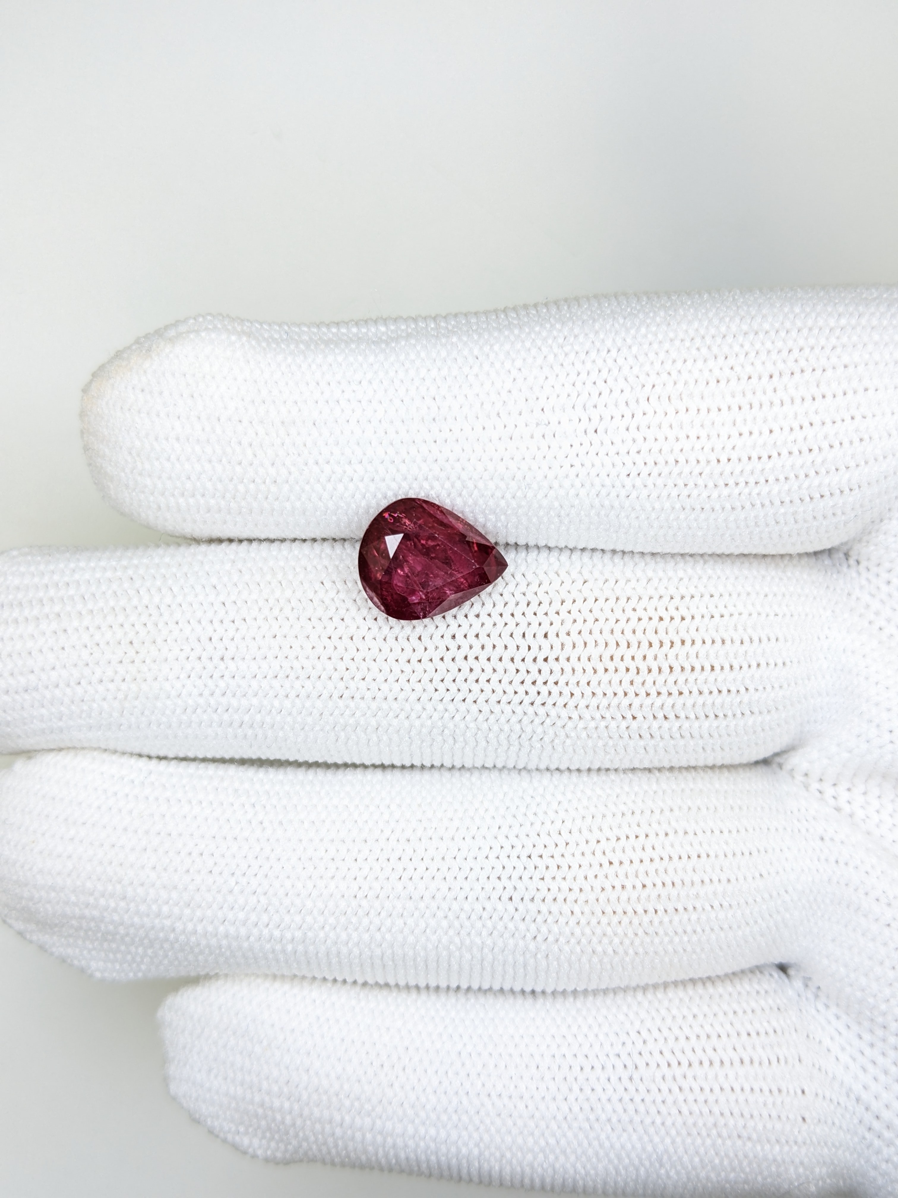 RUBY Pear: 4.40ct