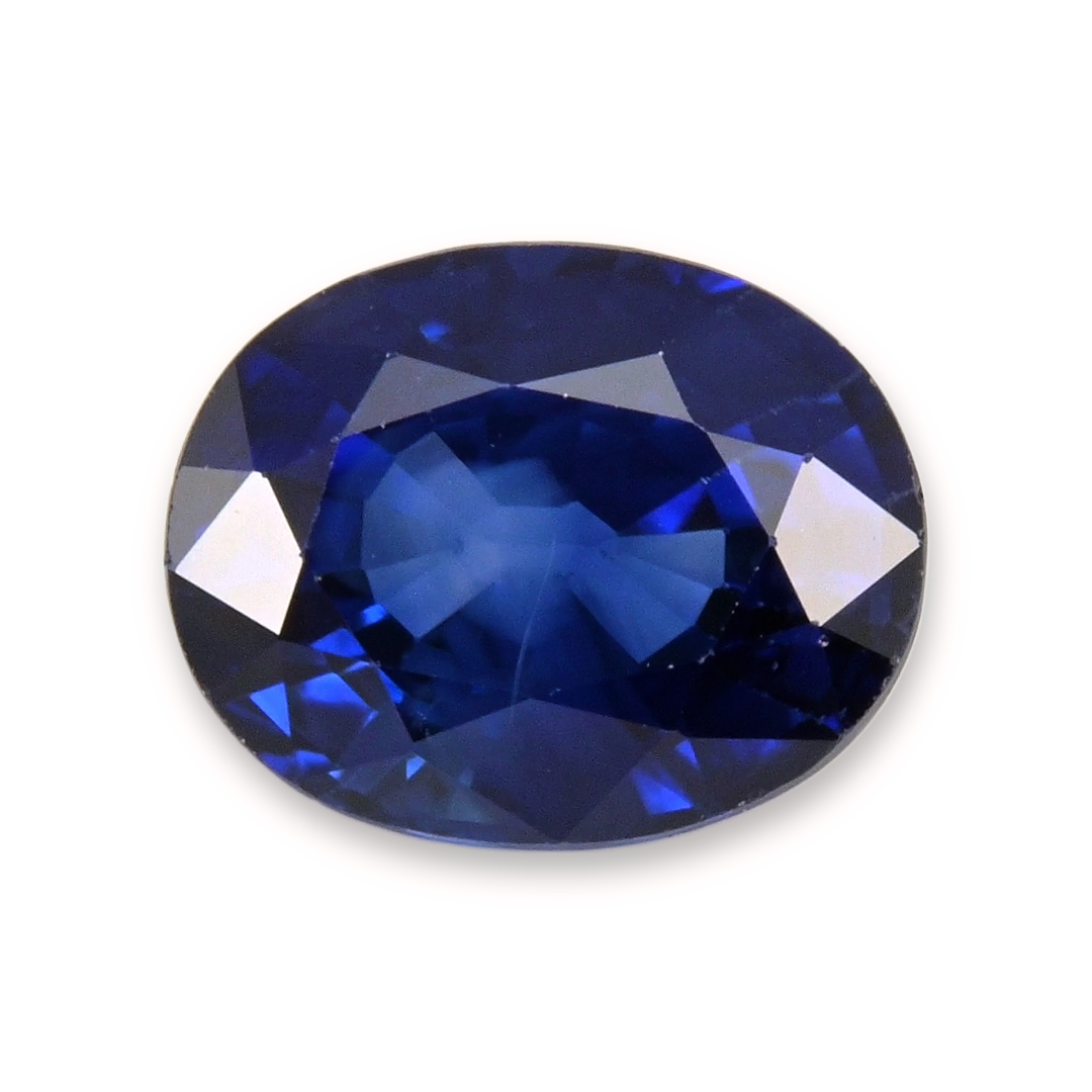 Sapphire Oval: 2.05ct