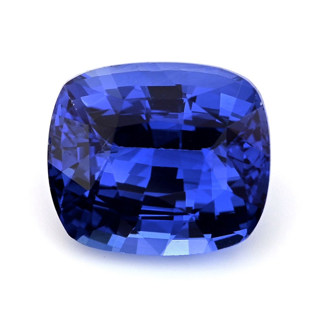 Sapphire Cushion: 2.99ct