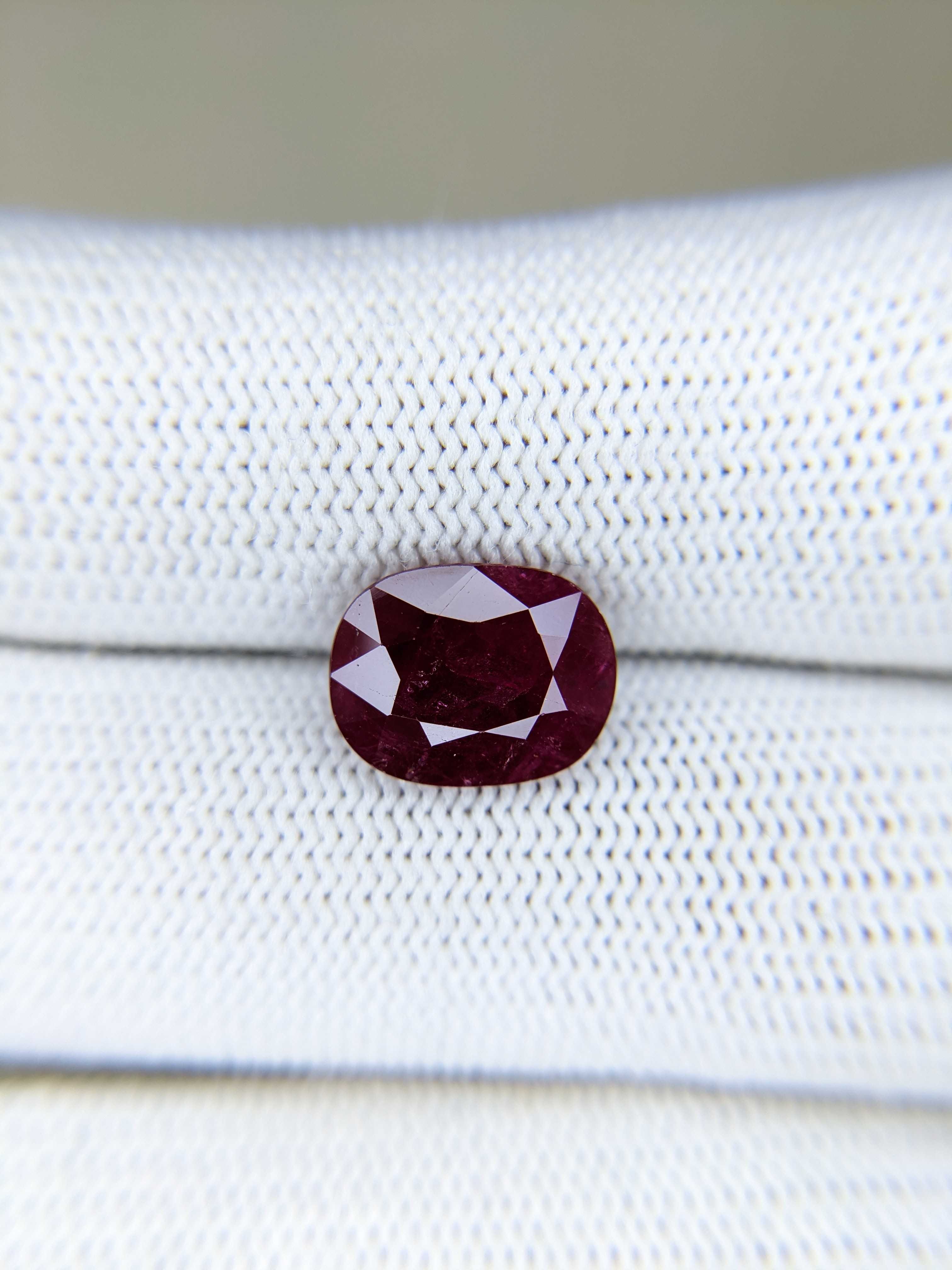Ruby Cushion: 4.62ct