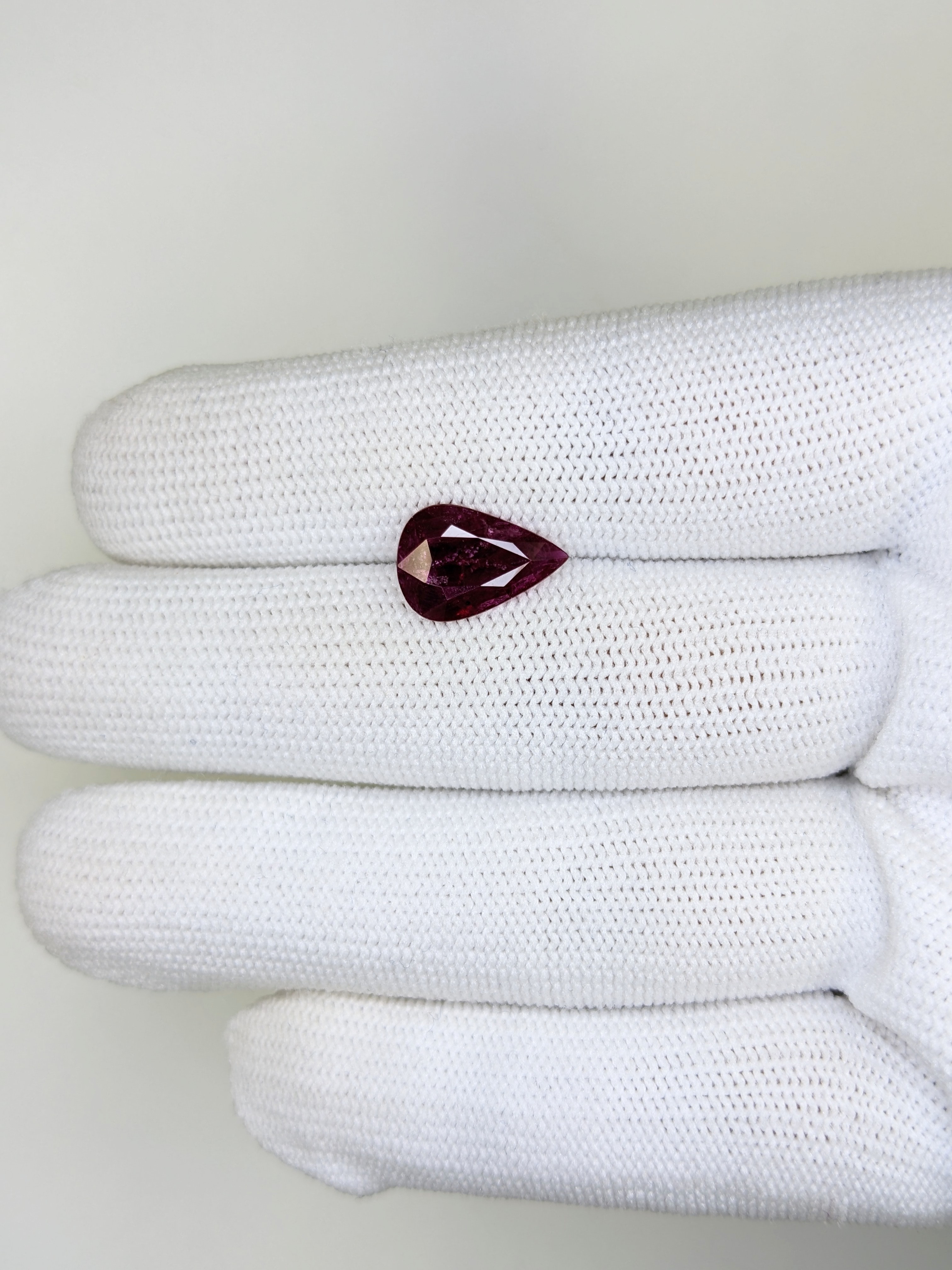 RUBY Pear: 2.57ct
