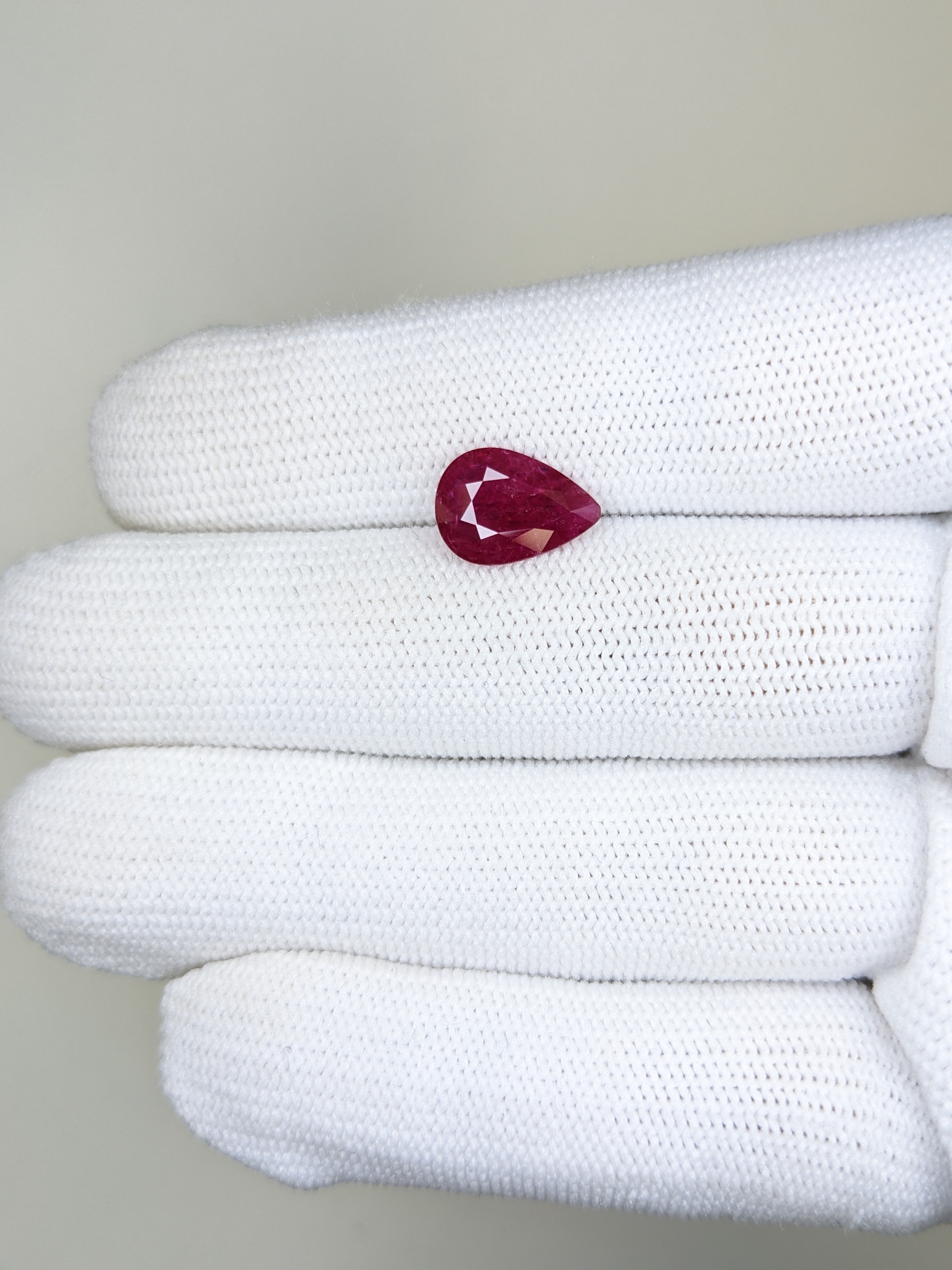 RUBY Pear: 2.38ct