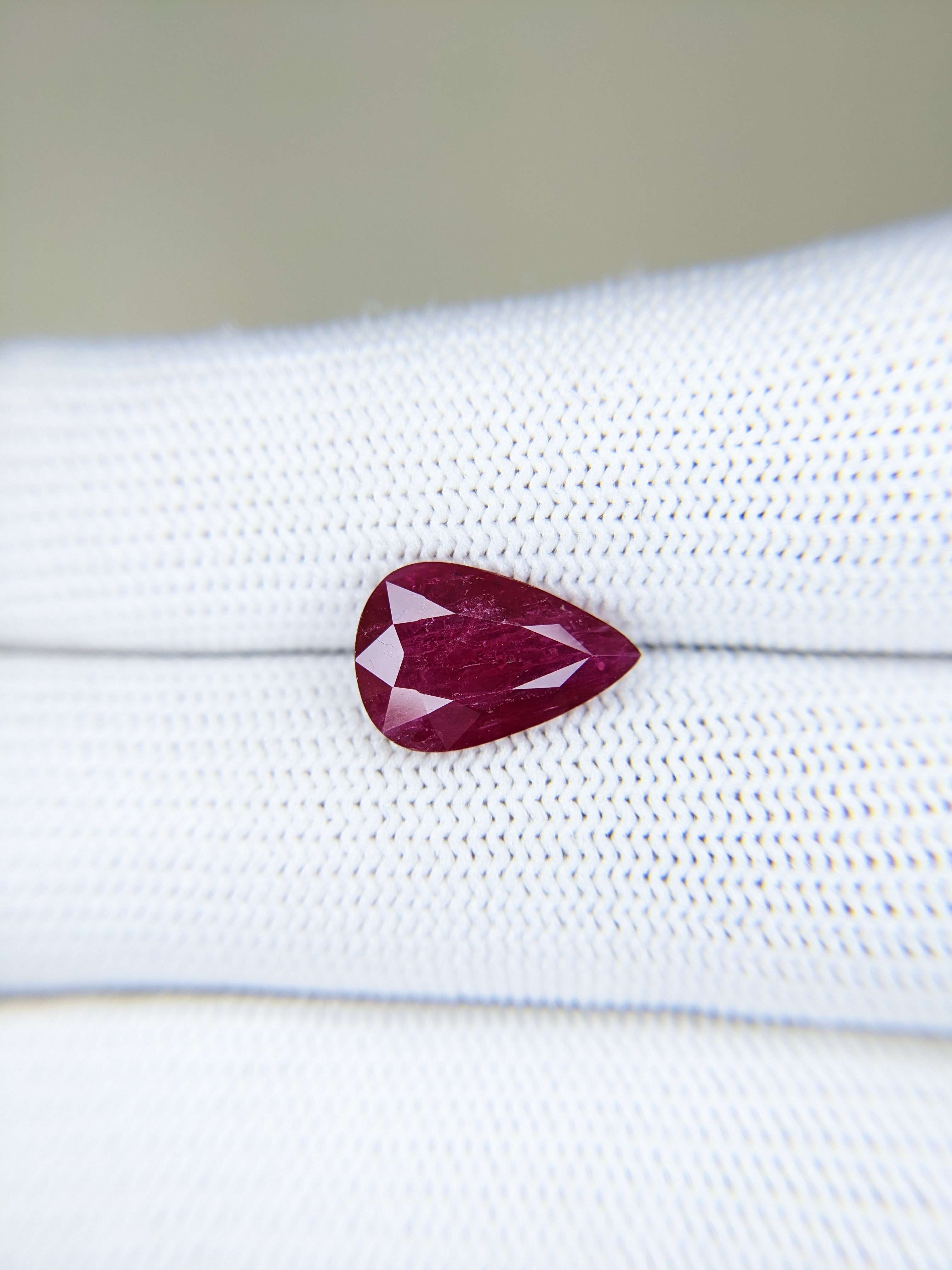 RUBY Pear: 3.67ct
