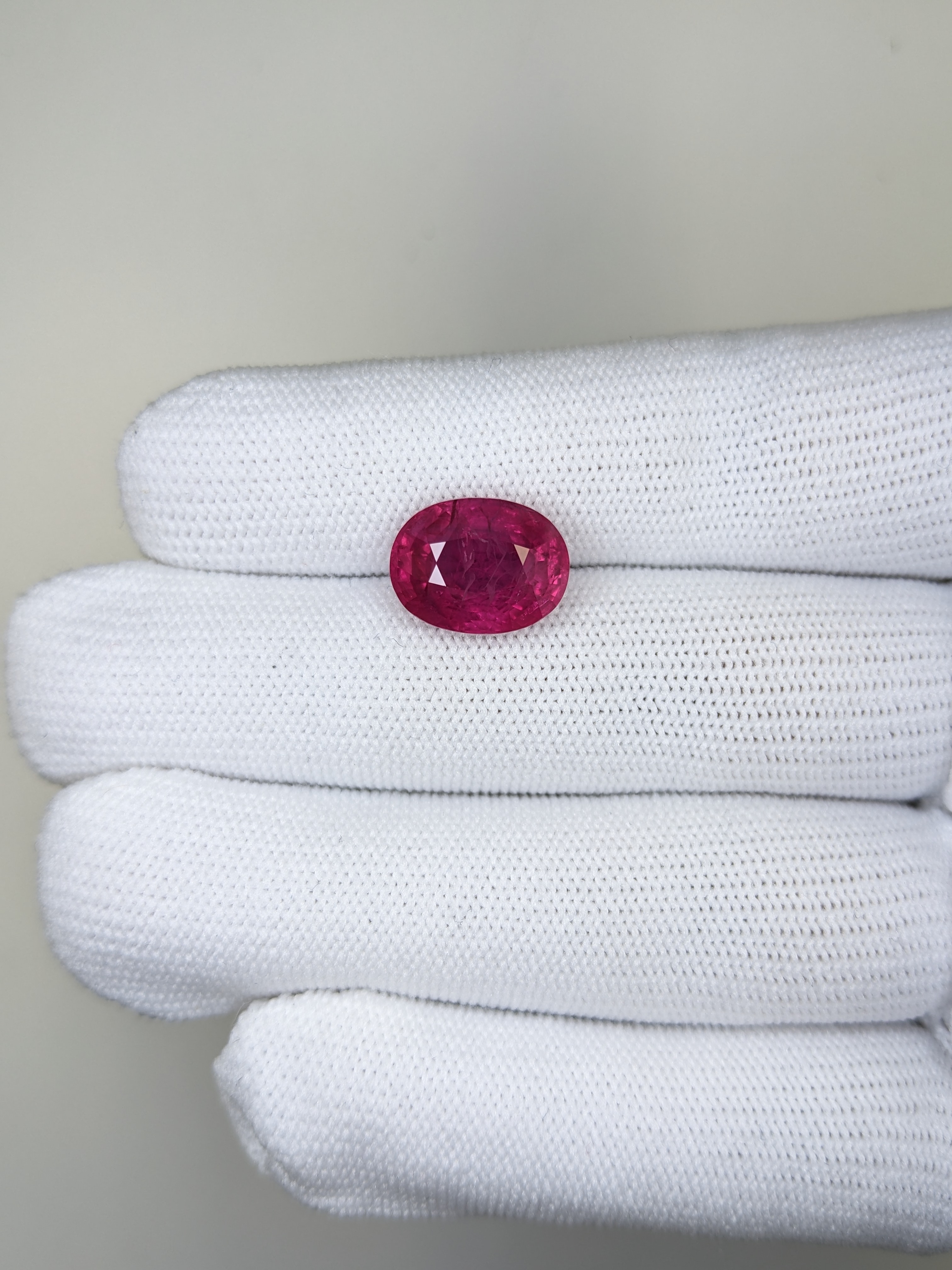 Ruby Oval: 7.75ct