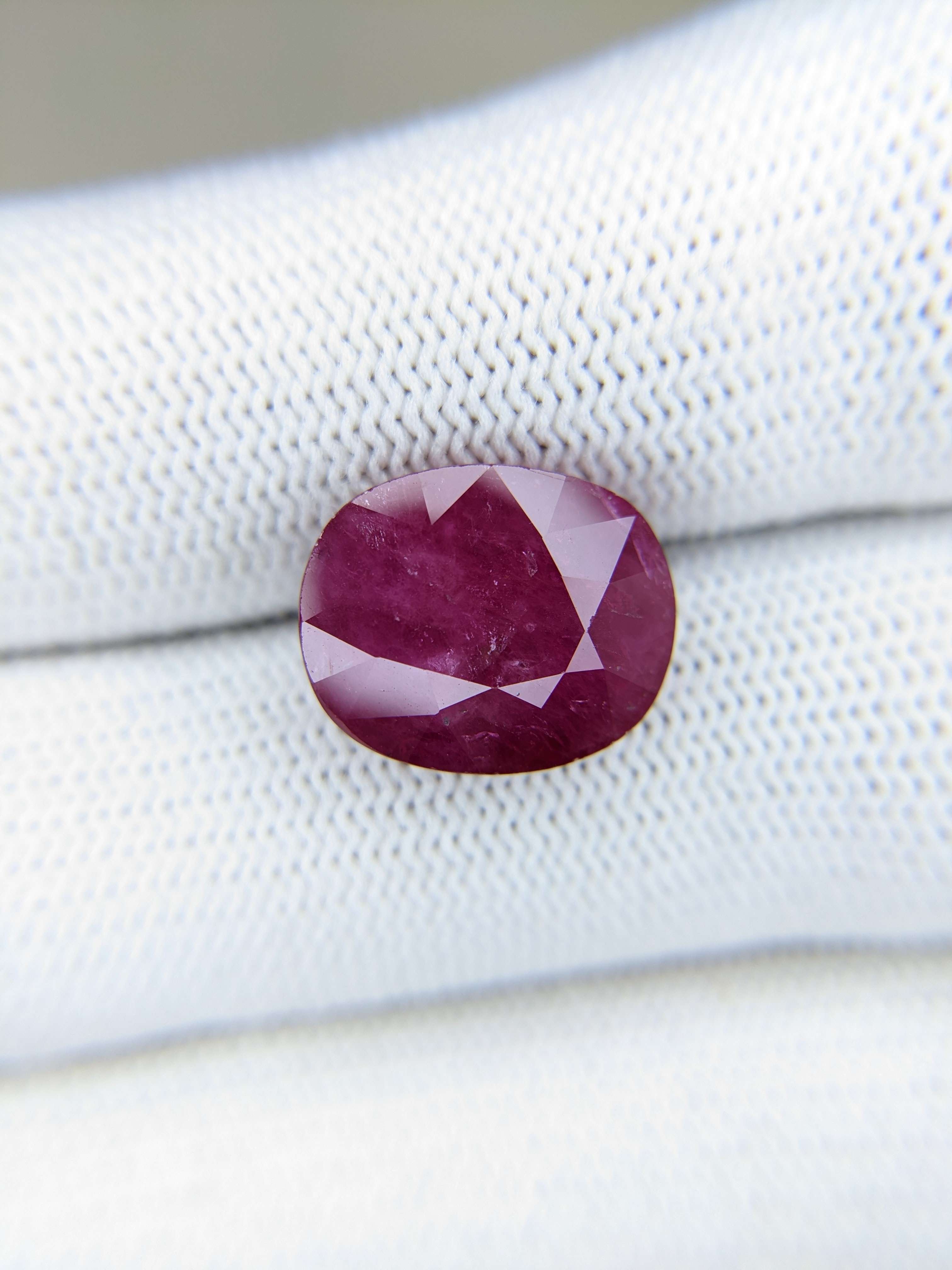 Ruby Oval: 8.50ct
